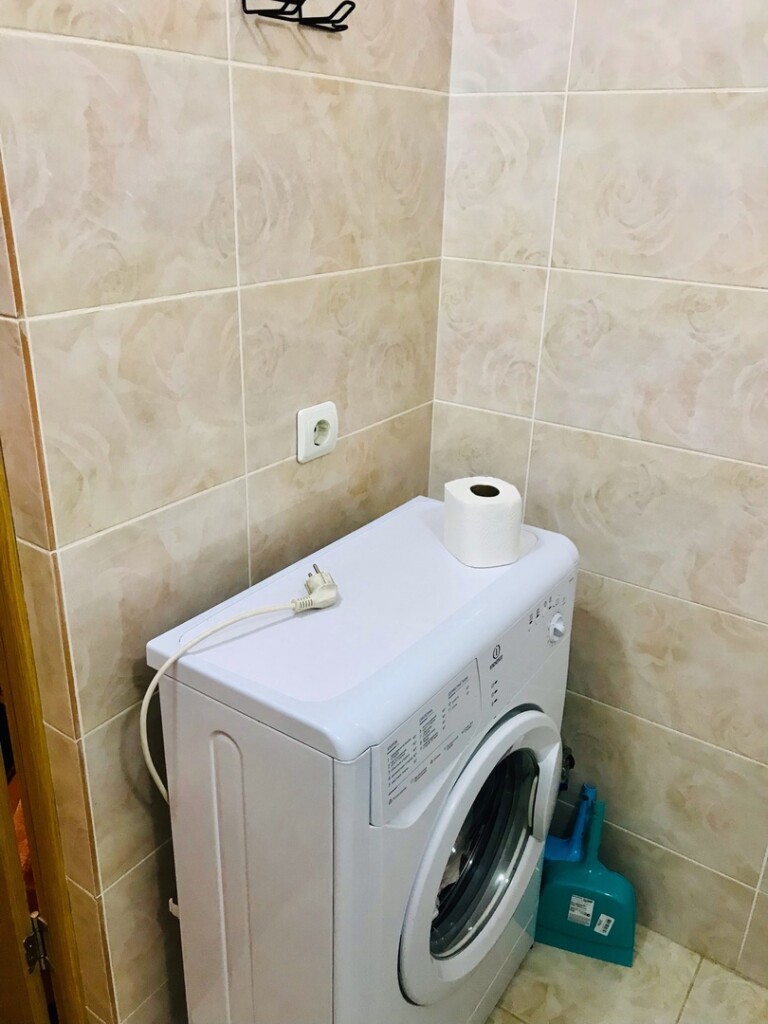 Uj1afw5J bU
